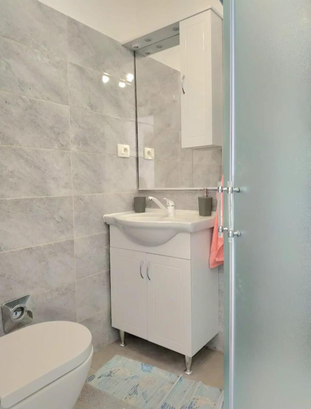 Studio Apartment Lola Kastela Exterior photo